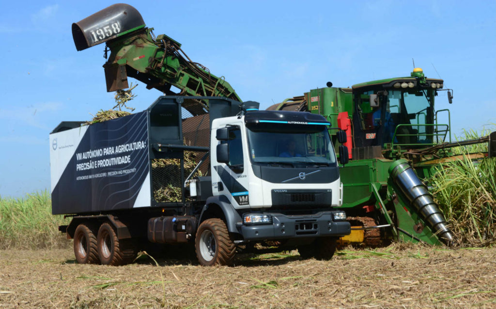 Volvo VM canavieiro autônomo