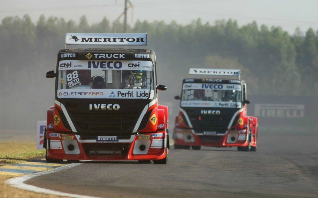 caminhões Iveco Hi-Way 88 e 99 da Copa Truck com motor FPT Cursor 13 de 1.200 cavalos: Vanderley Soares/Copa Truck