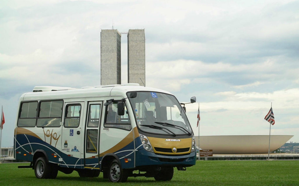 Volksbus 8.160 ODR com carroceria Neobus