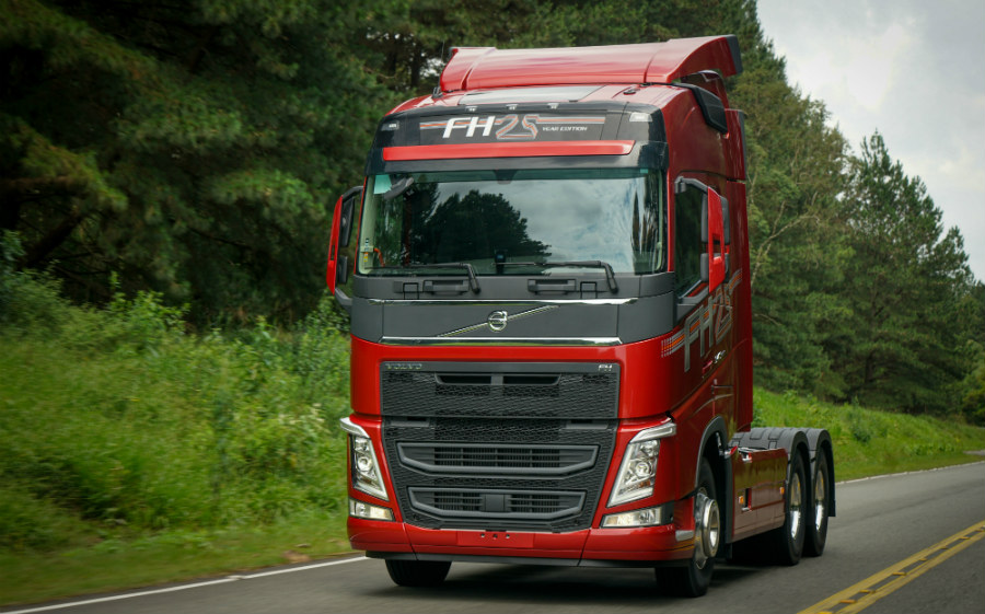 Volvo FH edição comemorativa “FH 25 anos”