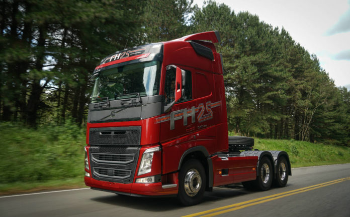 Volvo FH edição comemorativa “FH 25 anos”