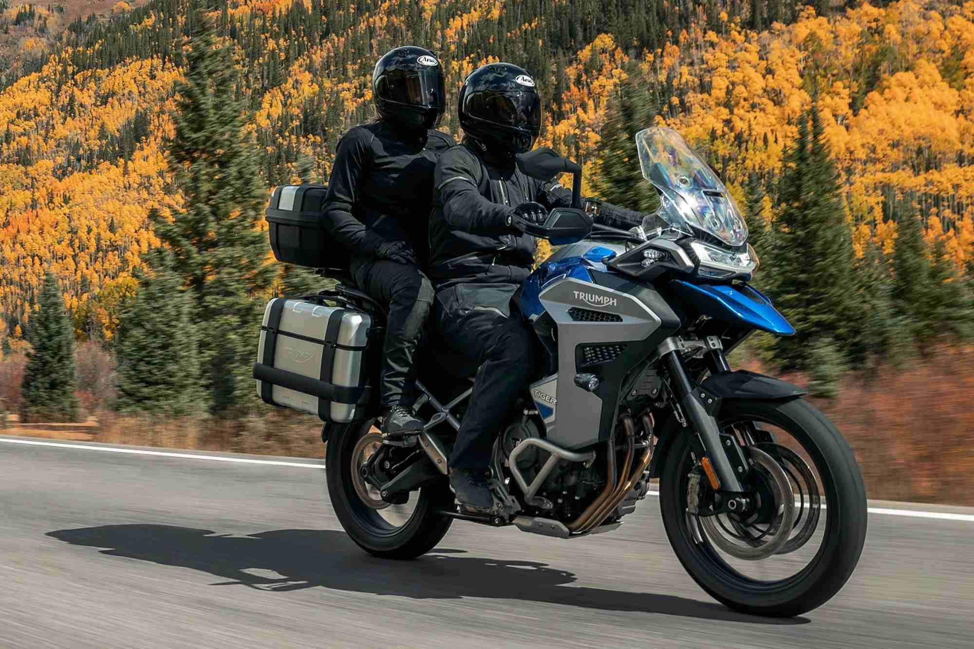 Triumph 1200. Triumph Tiger 1200. Triumph Explorer 1200. Триумф Тайгер эксплорер 1200. Triumph Tiger 1200 Rally Explorer 2022.