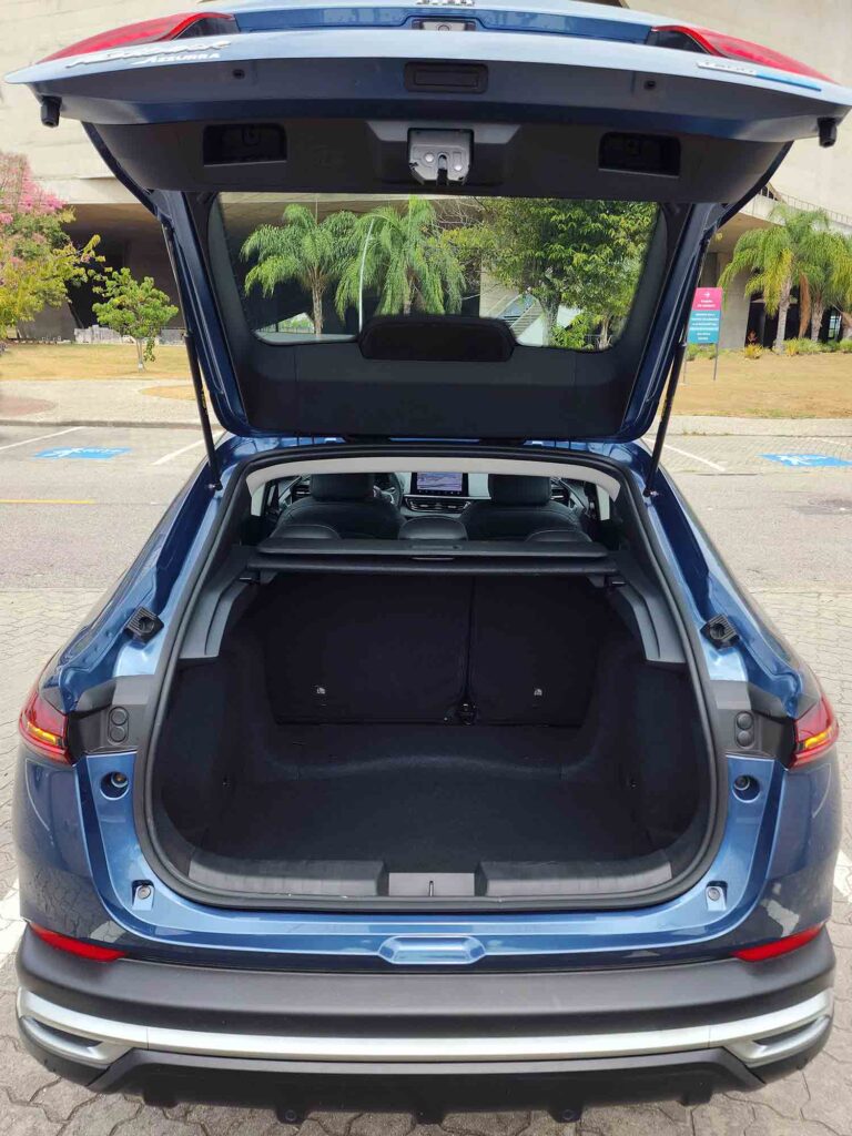 Luiza Kreitlon/AutoMotrix