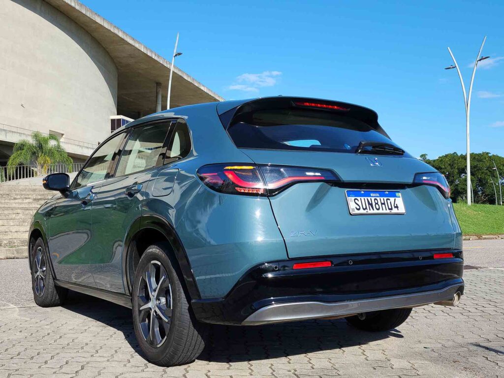 Luiza Kreitlon/AutoMotrix